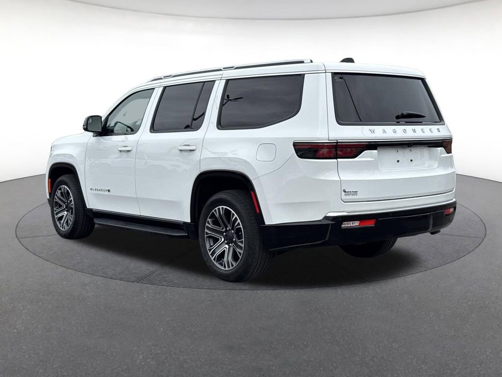 Used 2024 Jeep Wagoneer 4WD w/ Premium Group I image 3