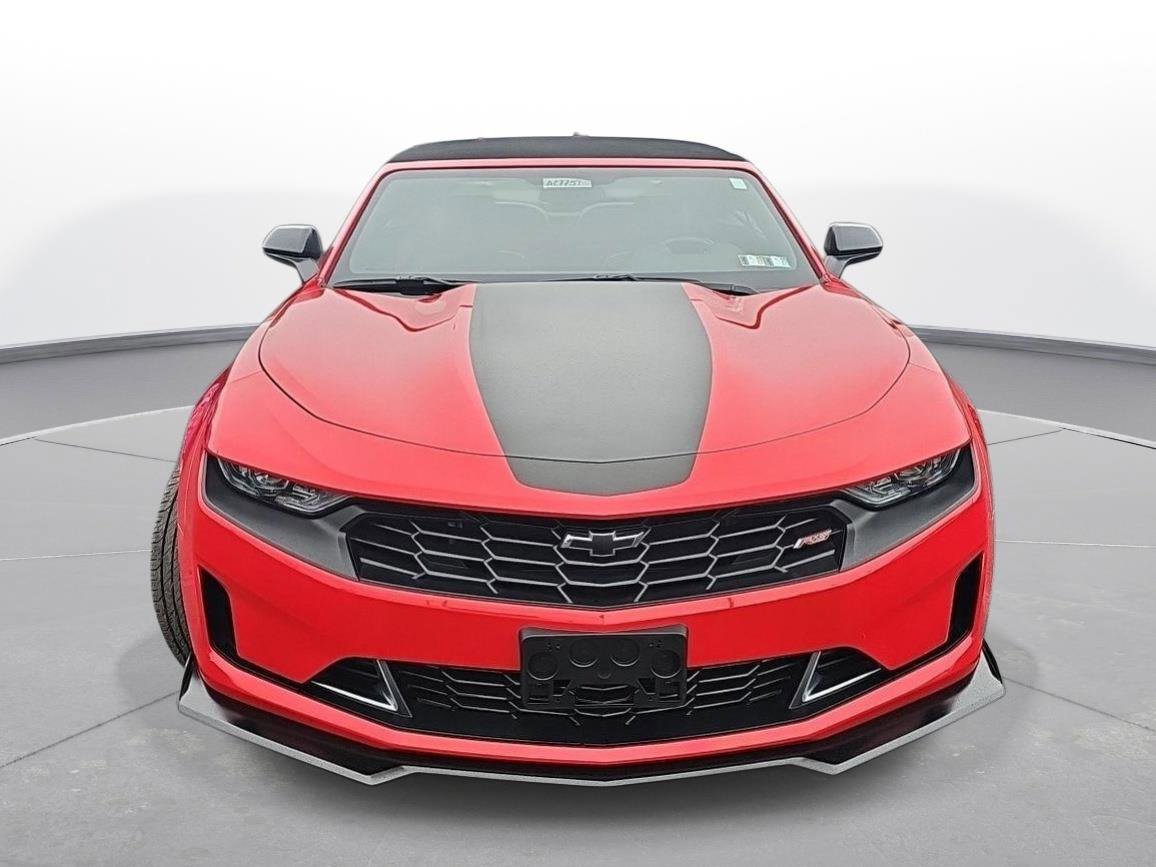 Used 2022 Chevrolet Camaro LT image 2