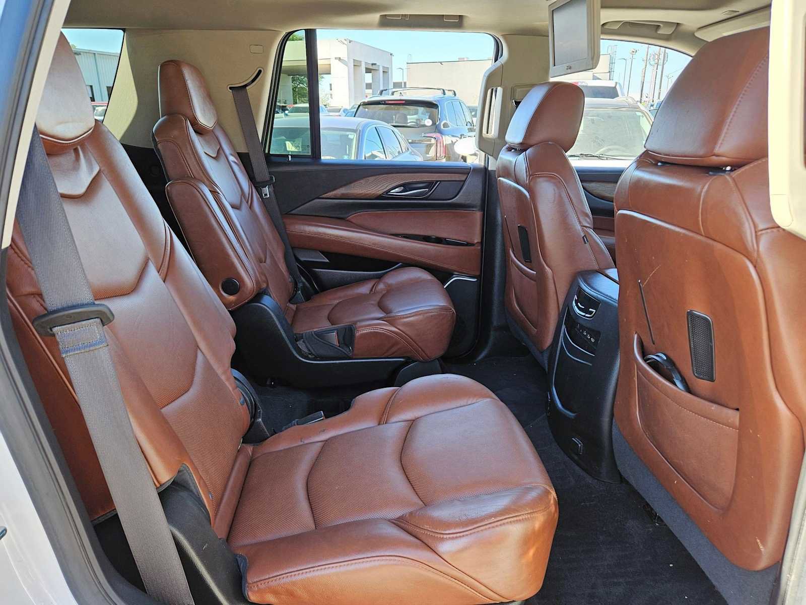 Used 2020 Cadillac Escalade Luxury image 21