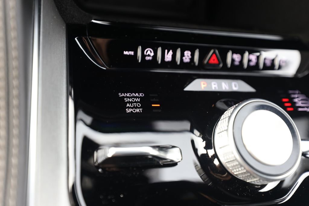 New 2024 Jeep Wagoneer Series II w/ Convenience Group I image 36