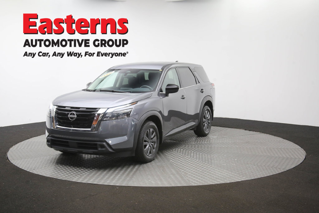 Used 2024 Nissan Pathfinder S AWD/4WD image 57