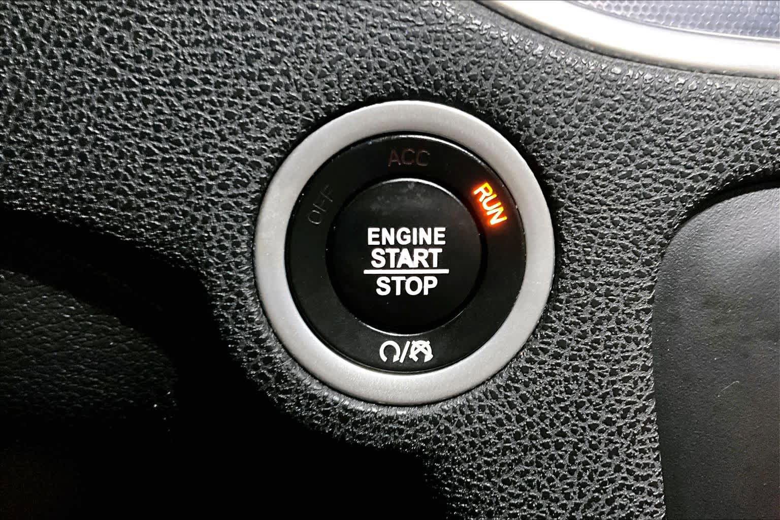 Used 2018 Dodge Charger R/T w/ Plus Group RWD image 34