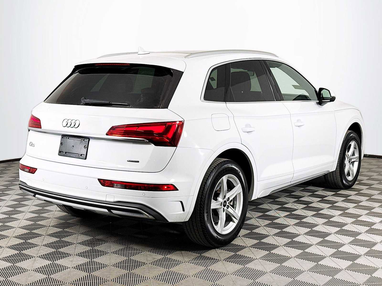 Used 2024 Audi Q5 2.0T Premium image 5