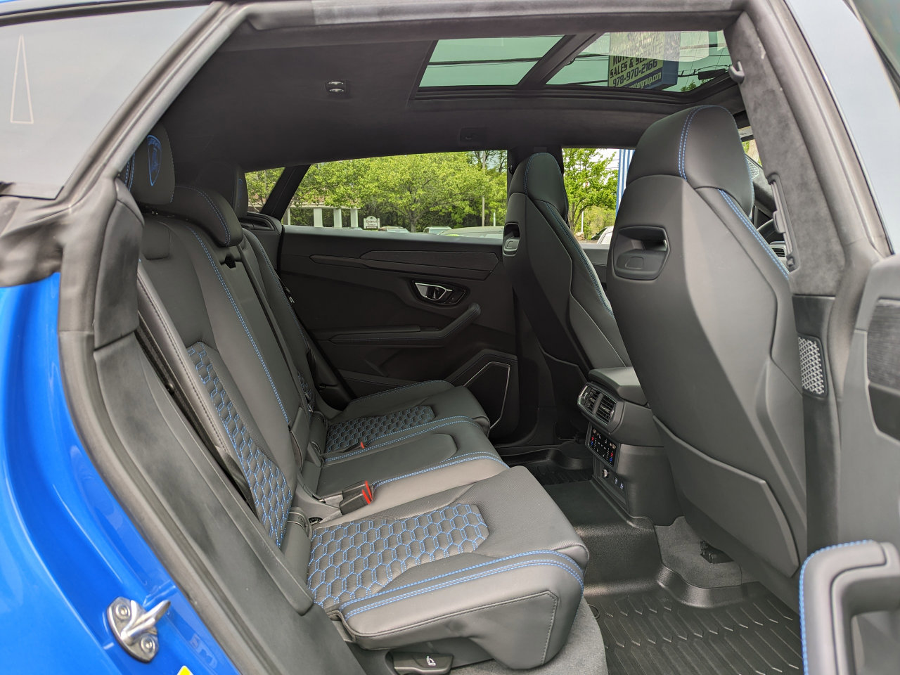 Used 2021 Lamborghini Urus image 43