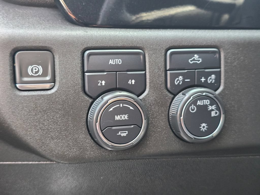 Used 2024 Chevrolet Silverado 1500 LT AWD/4WD image 20