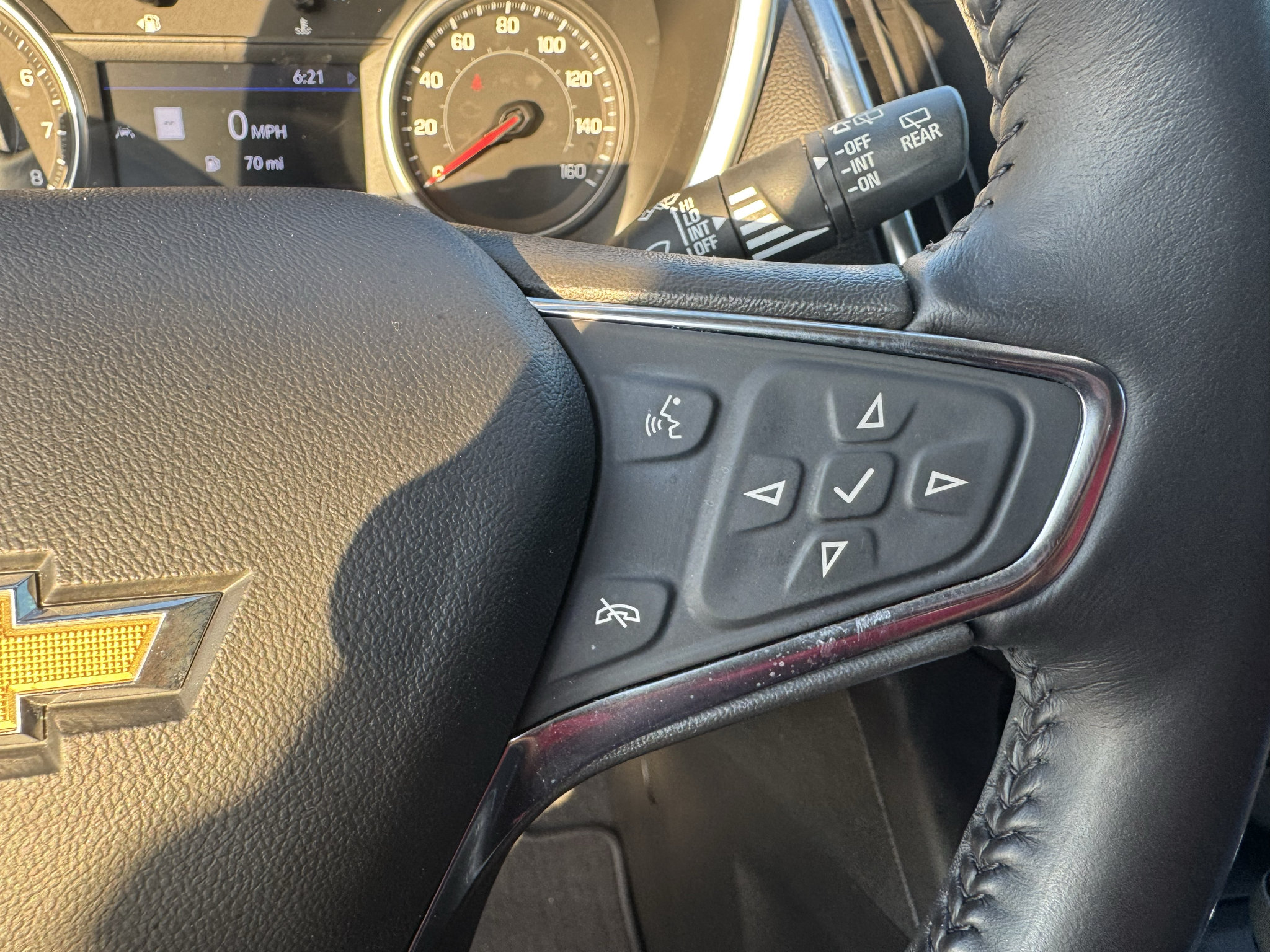 Used 2021 Chevrolet Equinox LT FWD image 11