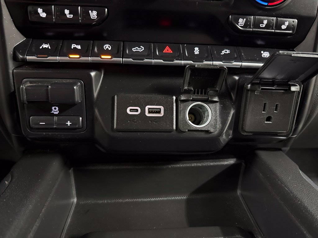 Used 2019 Chevrolet Silverado 1500 LTZ w/ LTZ Texas Edition AWD/4WD image 25