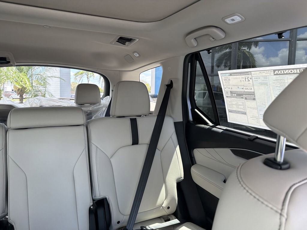 New 2026 Honda Pilot Touring image 15