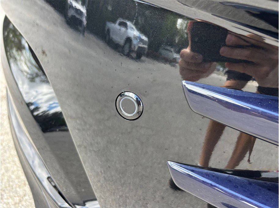 Used 2021 Land Rover Discovery HSE R-Dynamic image 14