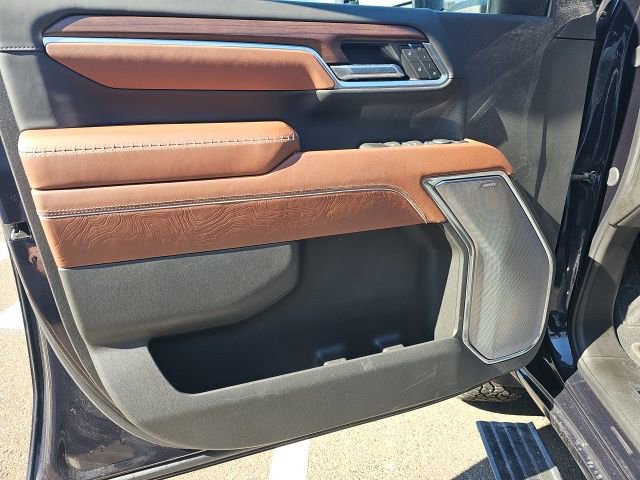 Used 2025 GMC Sierra 3500 Denali Ultimate image 11