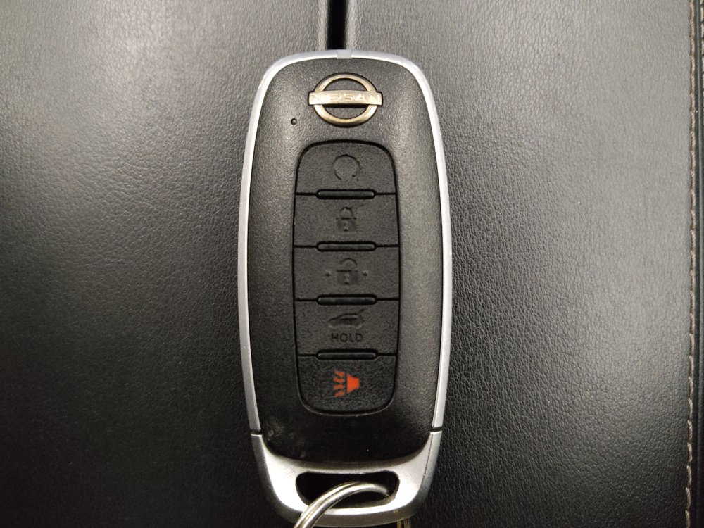 Used 2025 Nissan Rogue SV AWD/4WD image 32