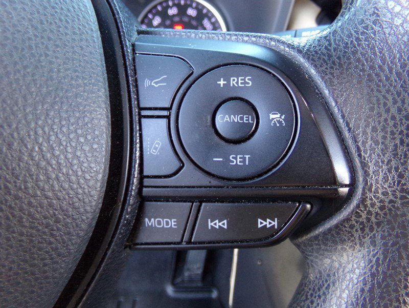 Used 2019 Toyota RAV4 LE AWD/4WD image 39