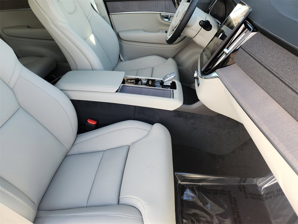 New 2026 Volvo XC90 T8 Ultra image 4