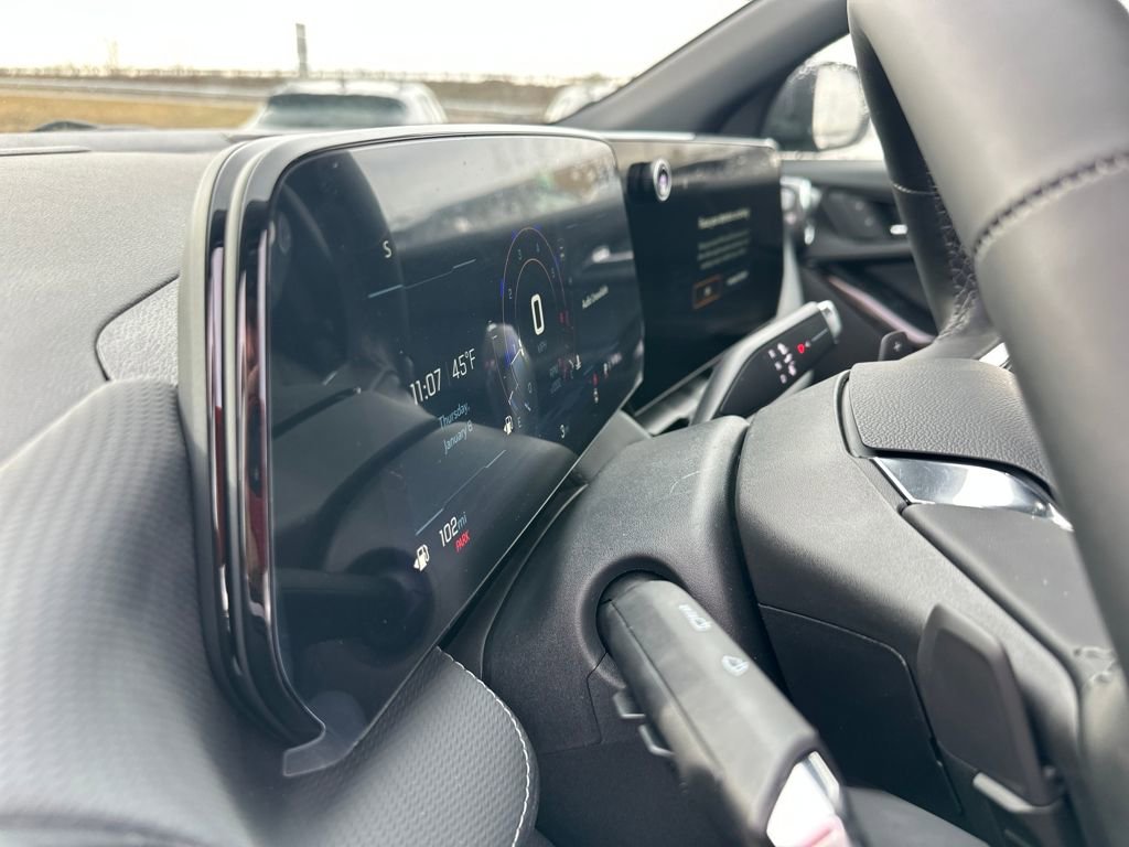 New 2026 Chevrolet Equinox LT w/ Convenience Package II image 23