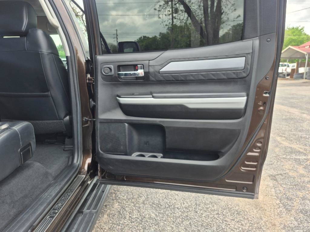 Used 2021 Toyota Tundra Platinum AWD/4WD image 28