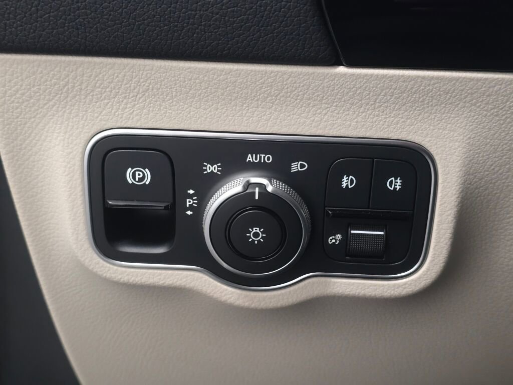 Used 2026 Mercedes-Benz GLA 250 4MATIC image 36