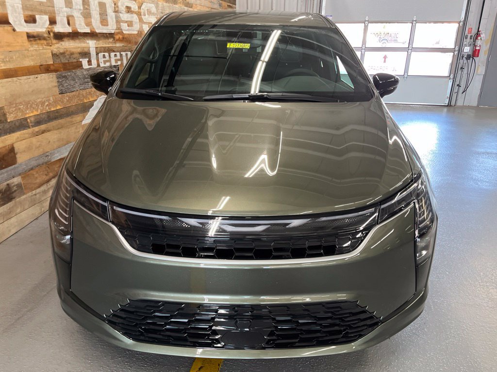 New 2027 Chrysler Pacifica Select FWD image 8