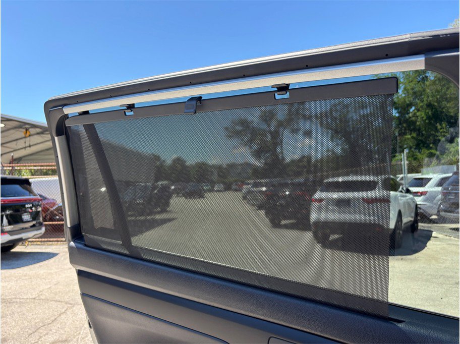 Used 2021 Toyota Highlander XLE AWD/4WD image 41
