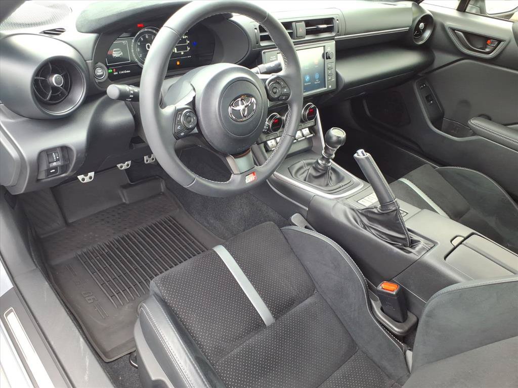 Used 2024 Toyota GR86 Premium w/ Performance Package RWD image 6