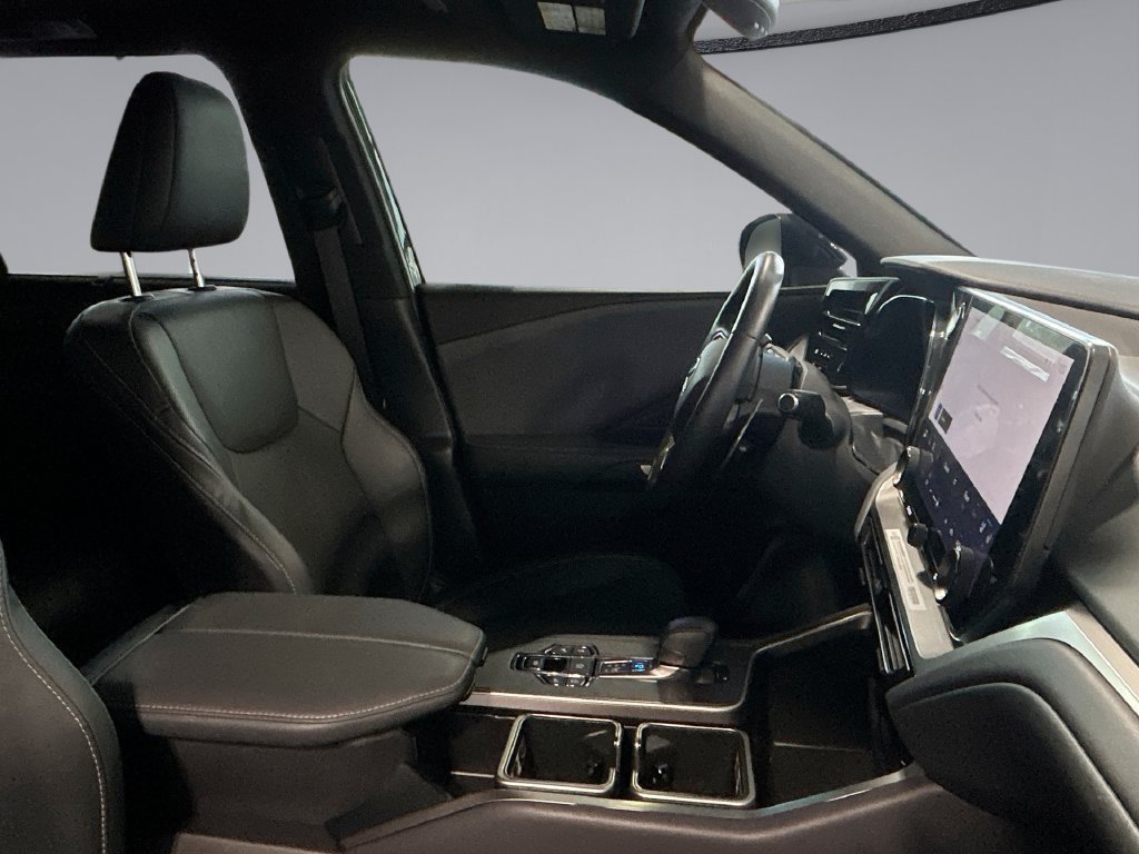 Used 2025 Lexus TX 350 AWD w/ Technology Package image 28