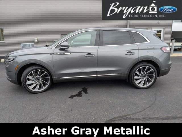 Used 2022 Lincoln Nautilus Reserve w/ Equipment Group 202A image 4