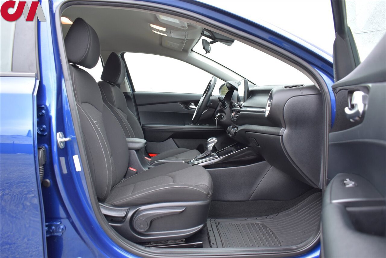 Used 2019 Kia Forte S image 27