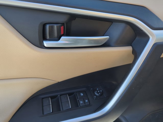 Used 2023 Toyota RAV4 XLE w/ Convenience Package FWD image 9