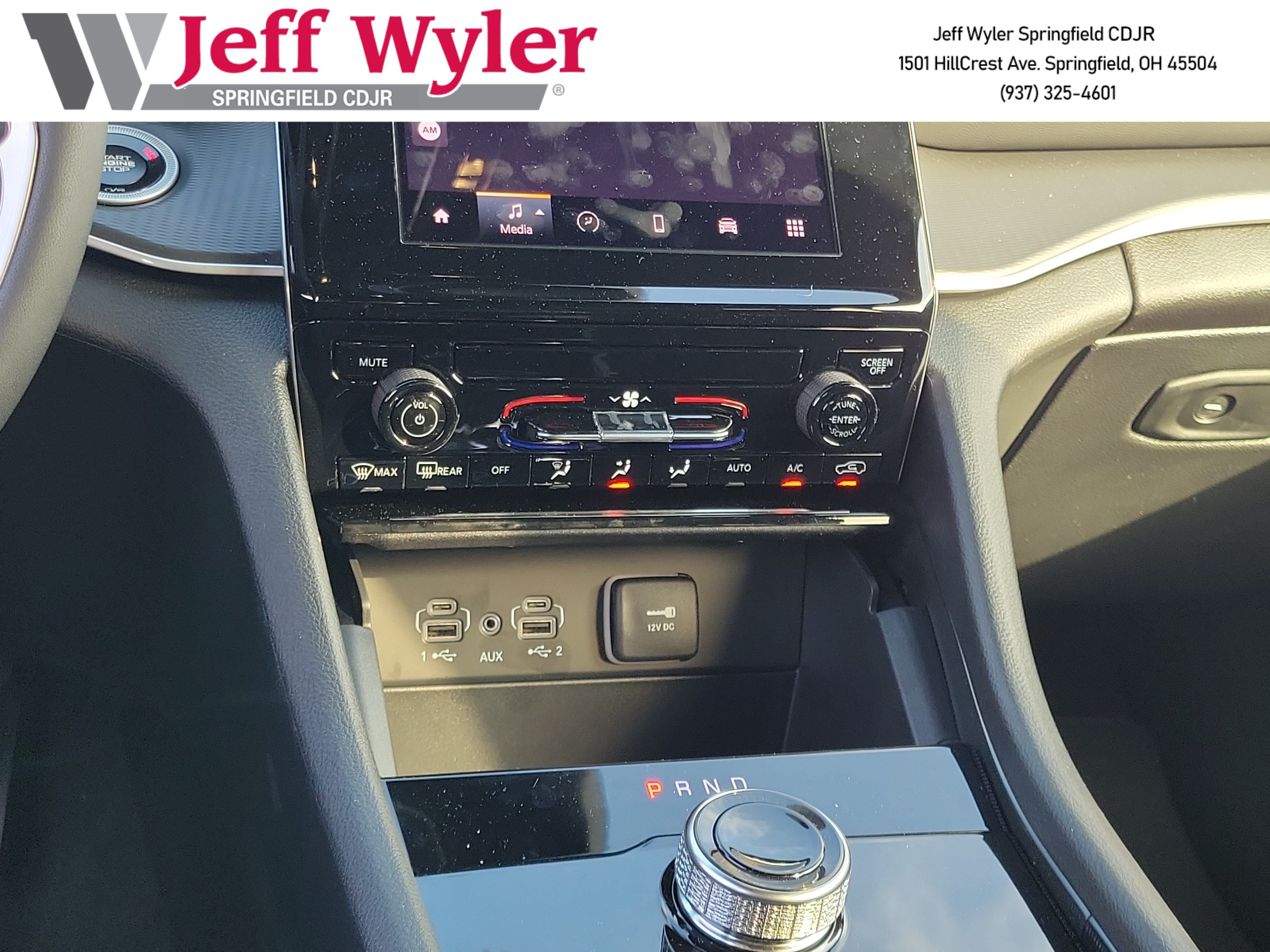 New 2026 Jeep Grand Cherokee L Laredo AWD/4WD image 12