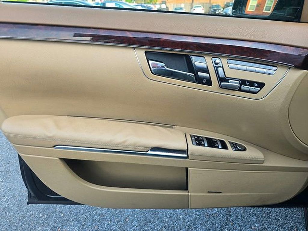 Used 2013 Mercedes-Benz S 550 4MATIC image 9
