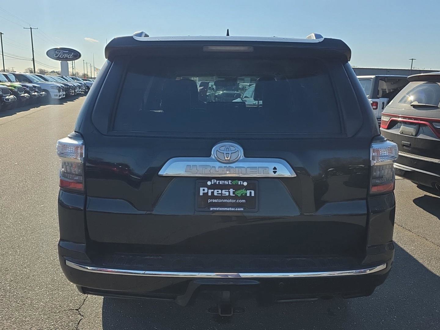 Used 2023 Toyota 4Runner Limited image 23