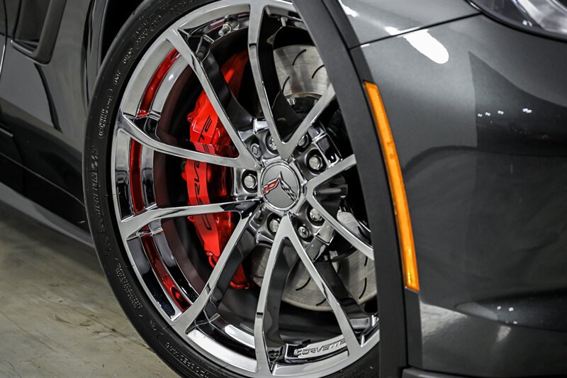 Used 2018 Chevrolet Corvette Grand Sport RWD image 3