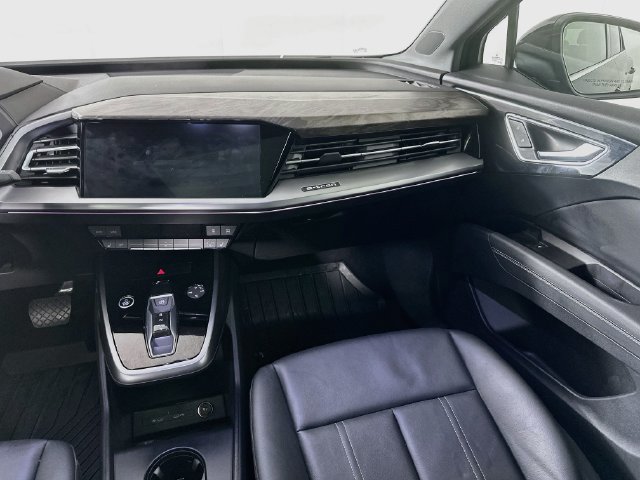 Used 2022 Audi Q4 e-tron Premium Plus AWD/4WD image 26
