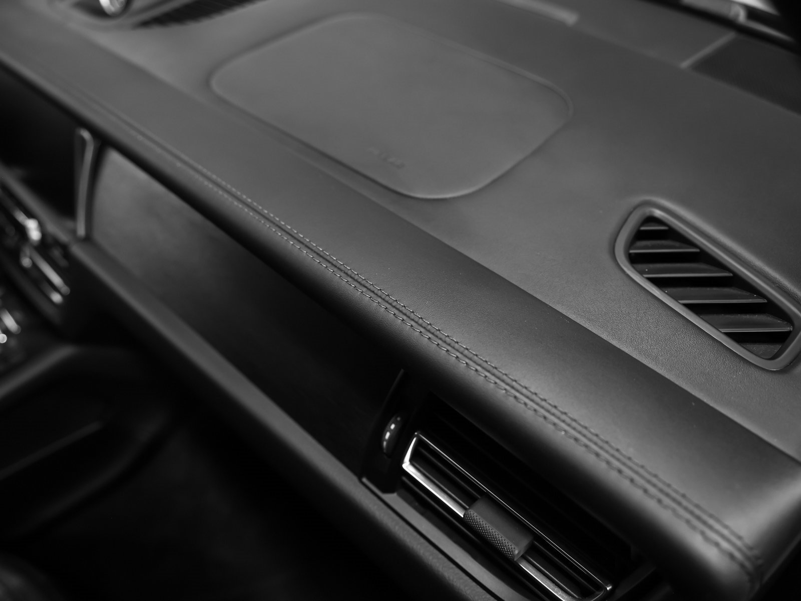 Used 2021 Porsche Macan GTS image 27