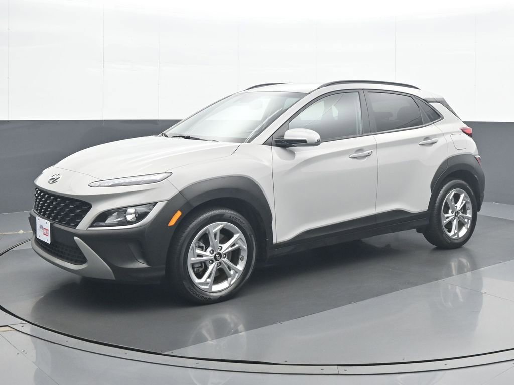Used 2023 Hyundai Kona SEL w/ Cargo Package image 2