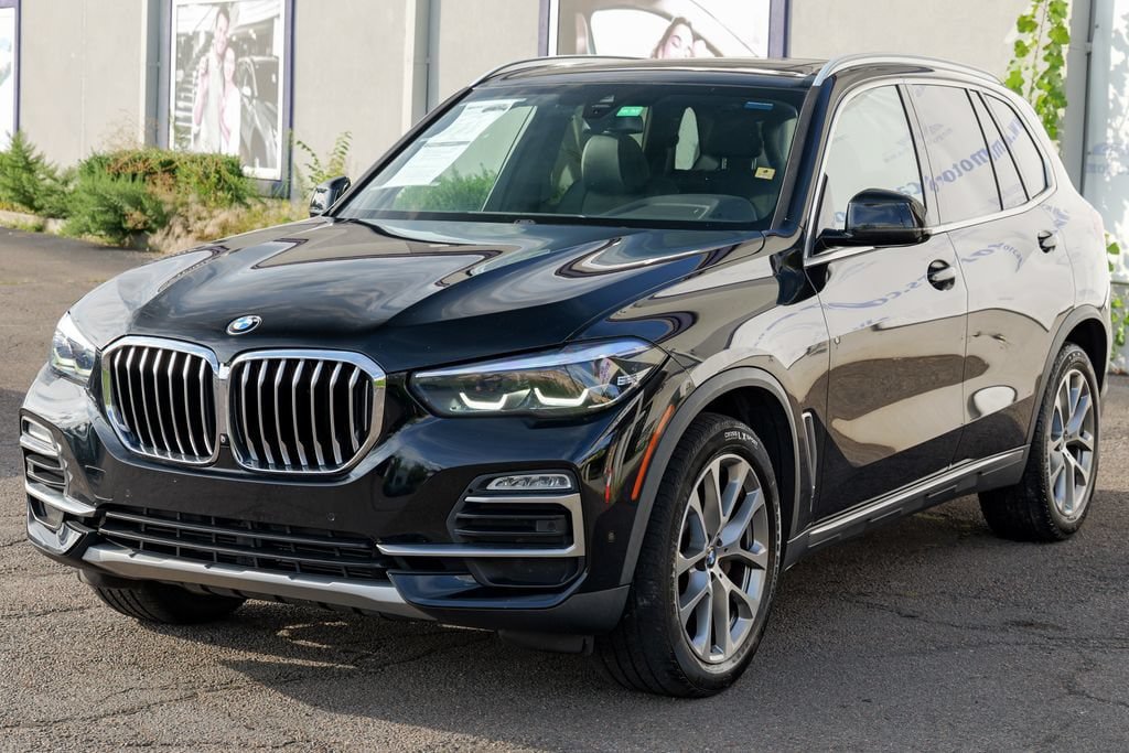 Used 2021 BMW X5 xDrive40i w/ Convenience Package AWD/4WD image 3