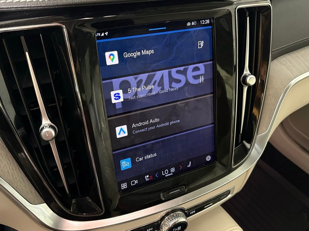 Used 2024 Volvo S60 T8 Ultimate w/ Climate Package image 27