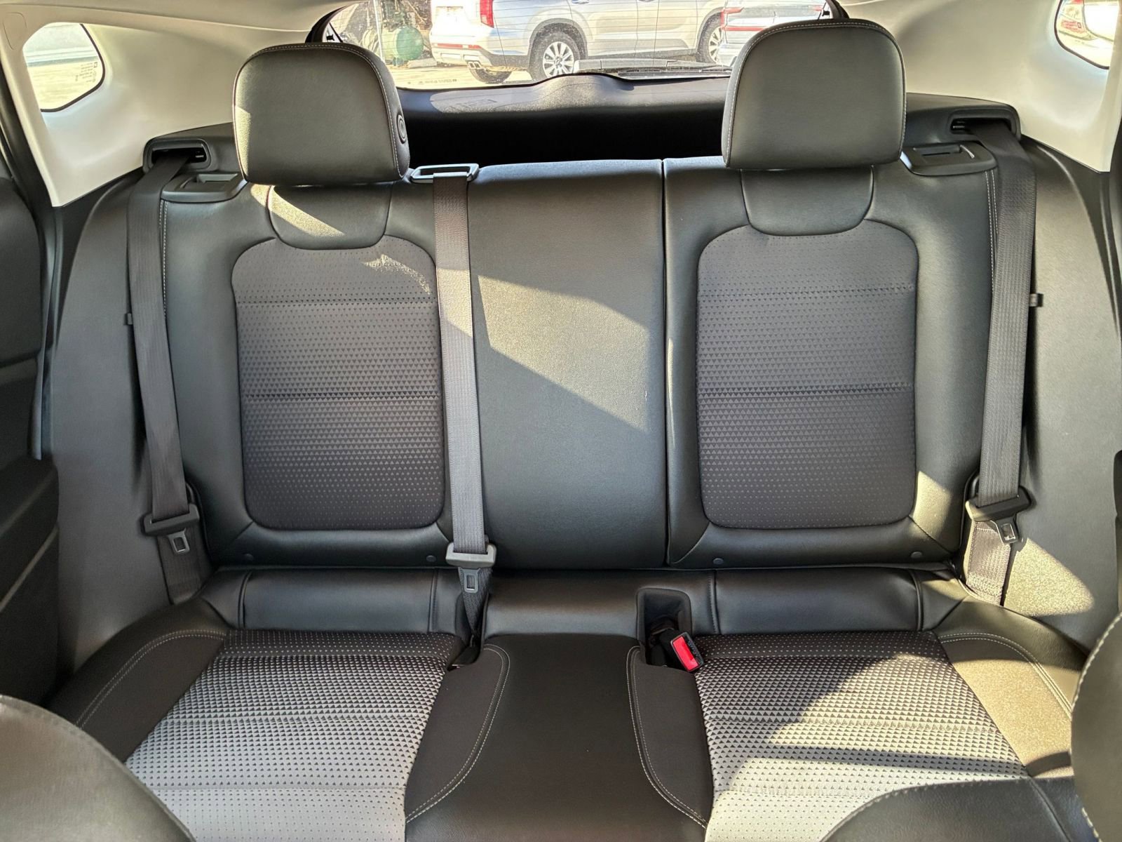 Used 2025 Chevrolet Trax LT image 37