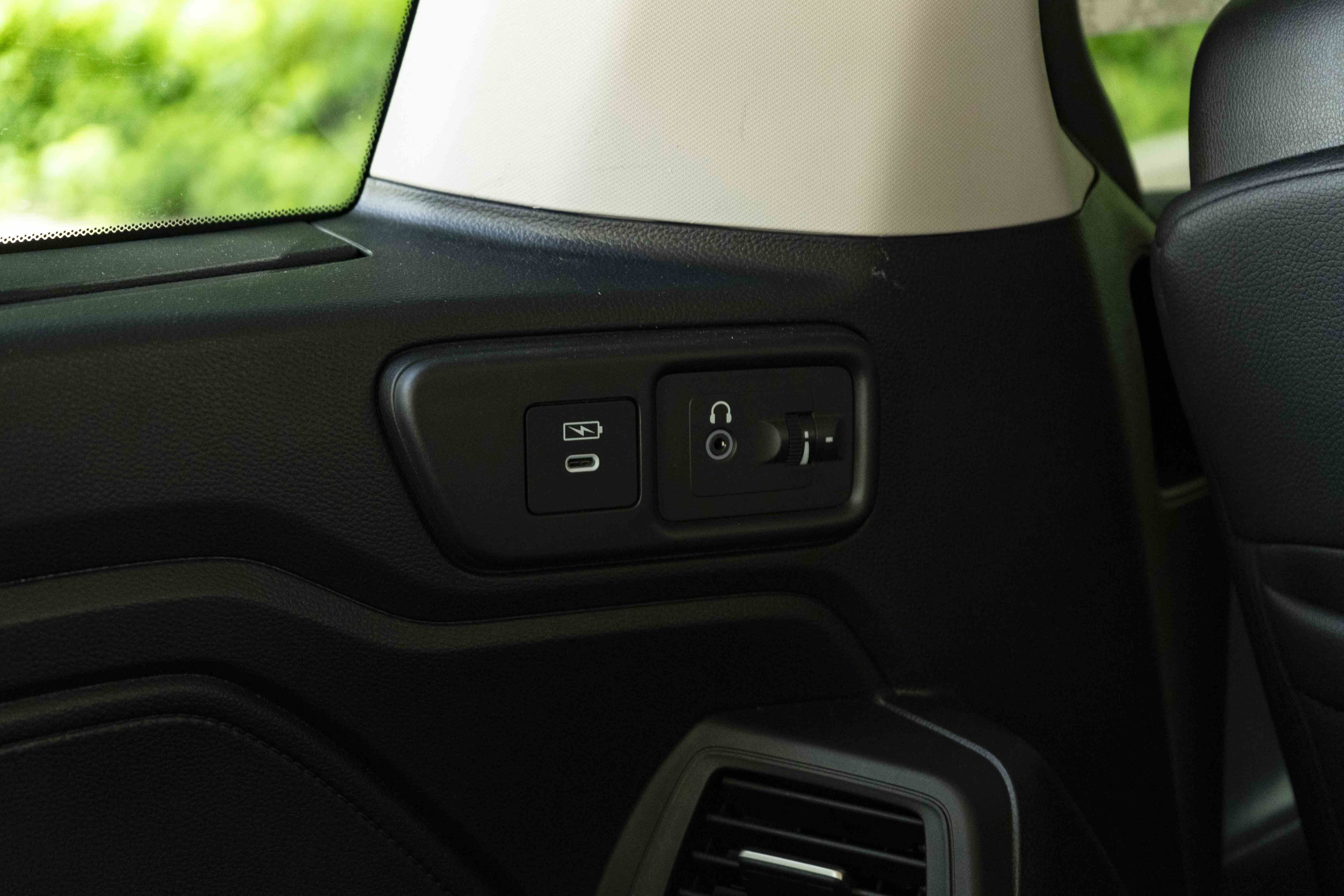 Used 2025 Honda Odyssey Elite image 35