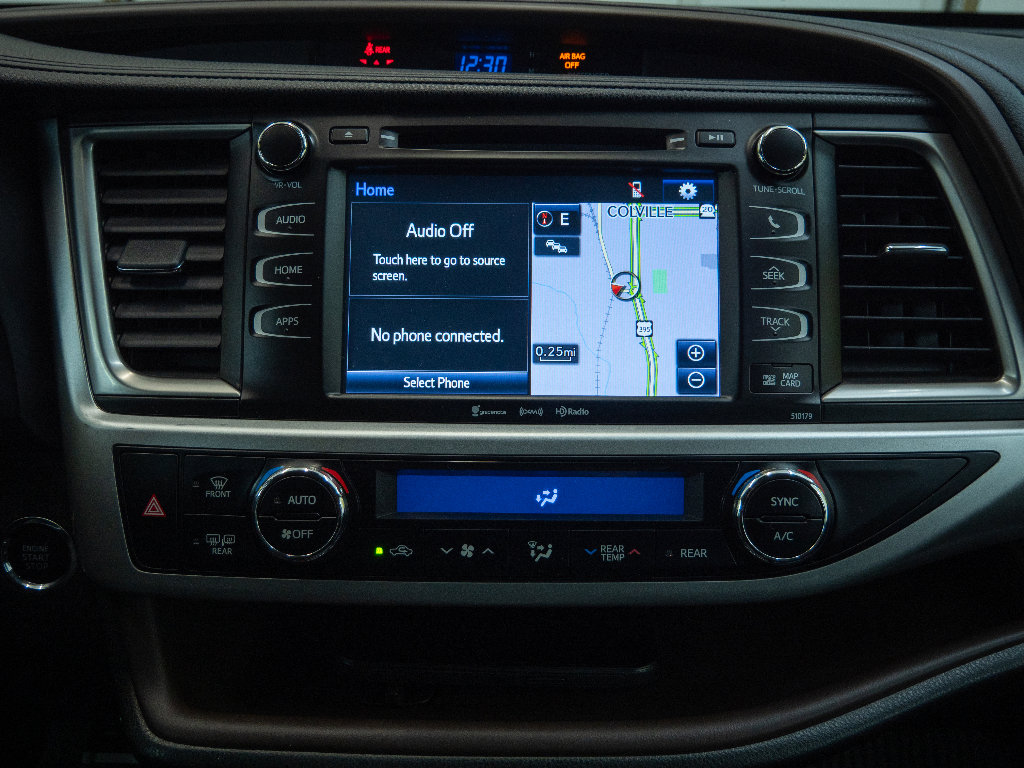 Used 2017 Toyota Highlander XLE image 23