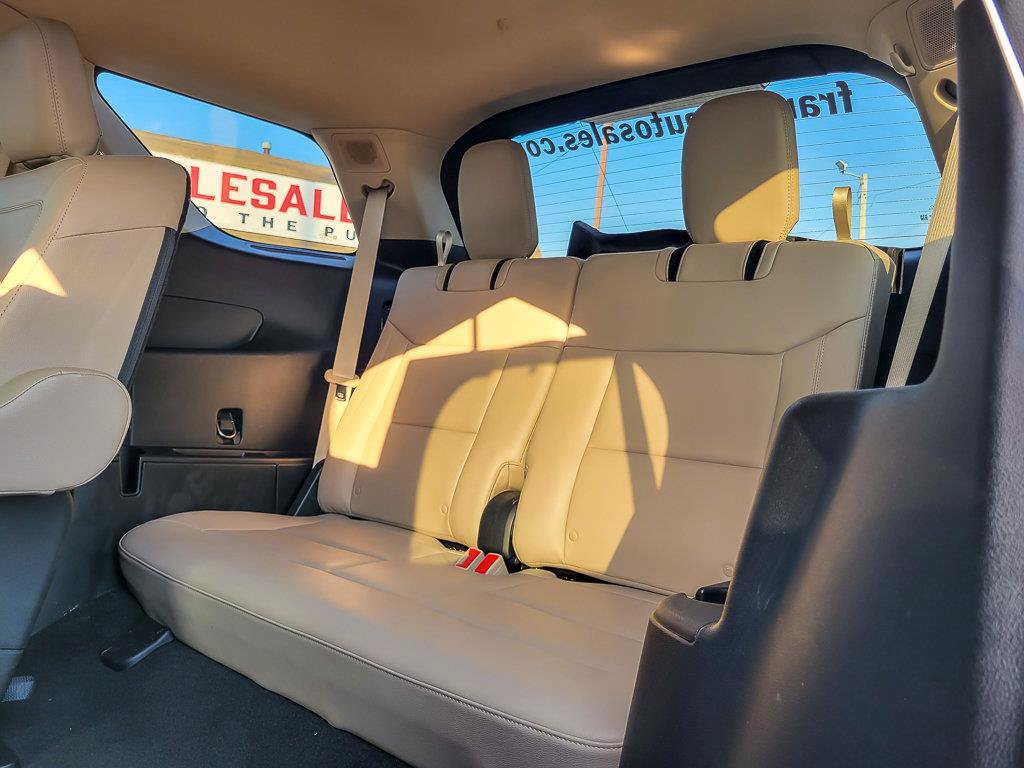 Used 2020 Ford Explorer Limited w/ Class III Trailer Tow Package AWD/4WD image 12