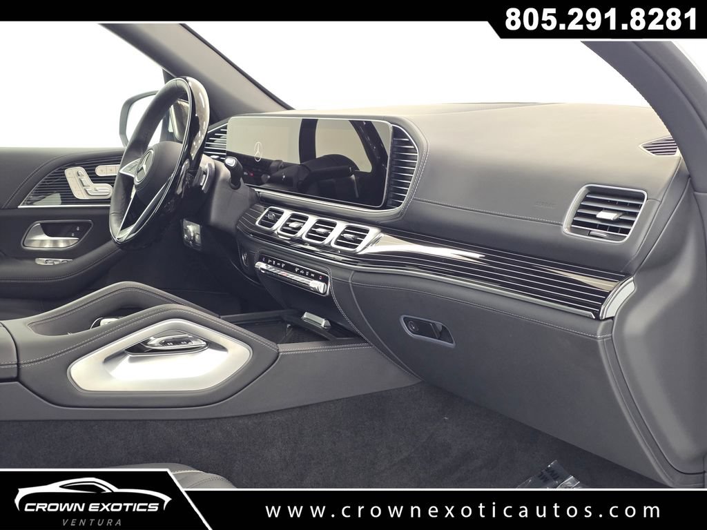 Used 2026 Mercedes-Benz Maybach GLS 600 4MATIC image 24