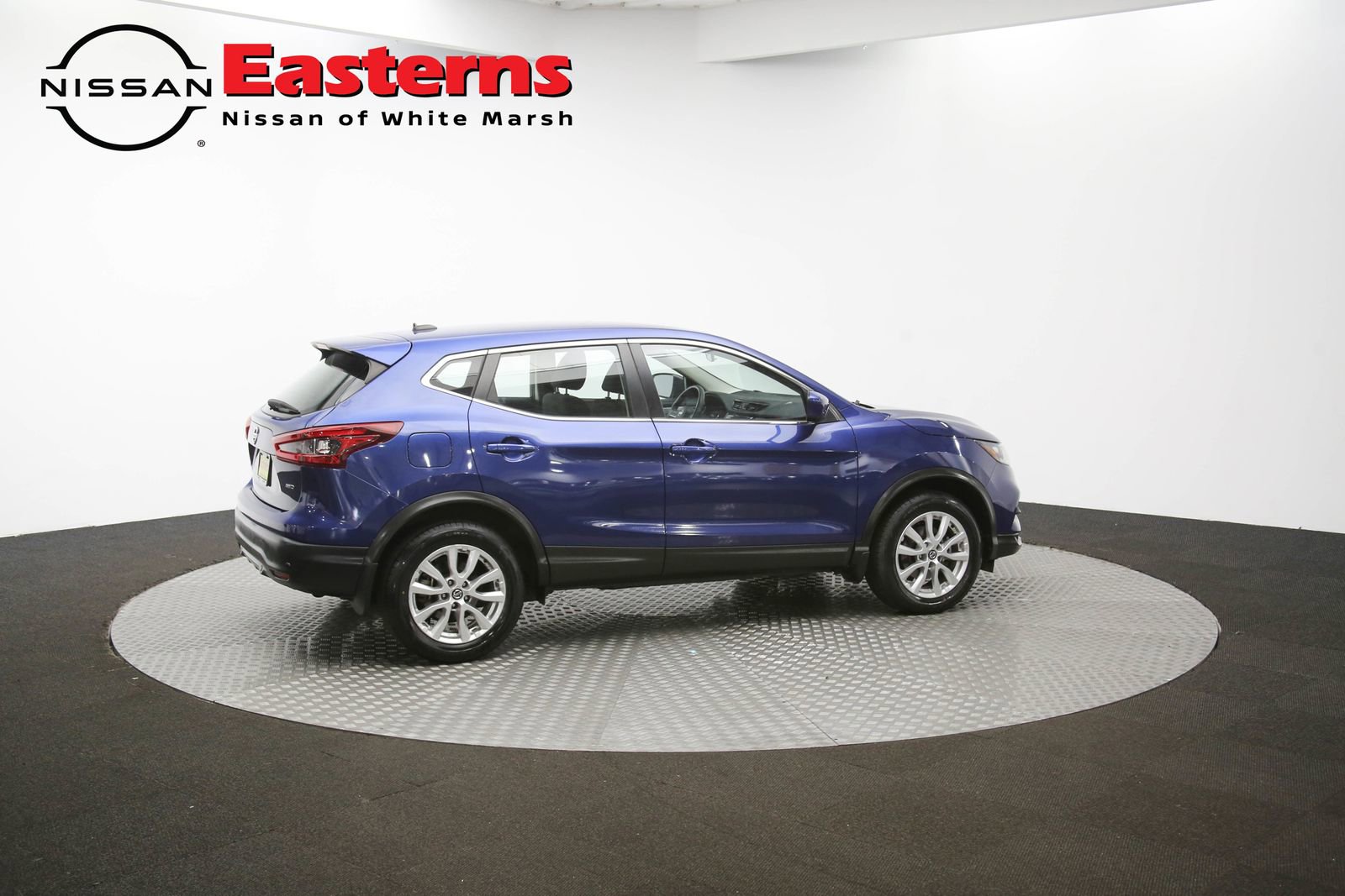 Used 2022 Nissan Rogue Sport S image 71