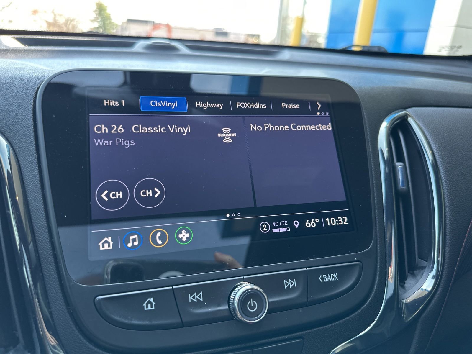 Used 2024 Chevrolet Equinox RS AWD/4WD image 24