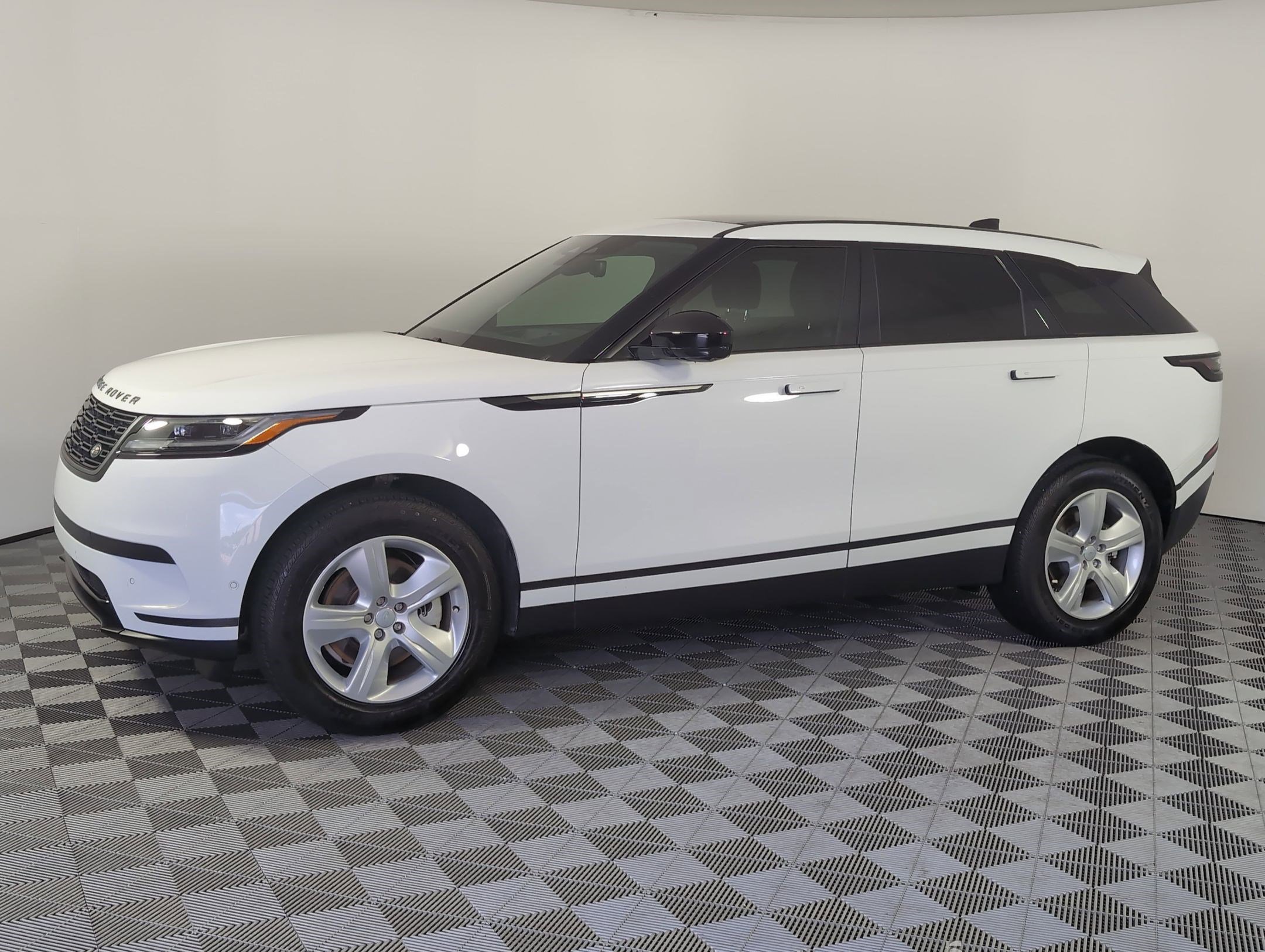 Used 2025 Land Rover Range Rover Velar S