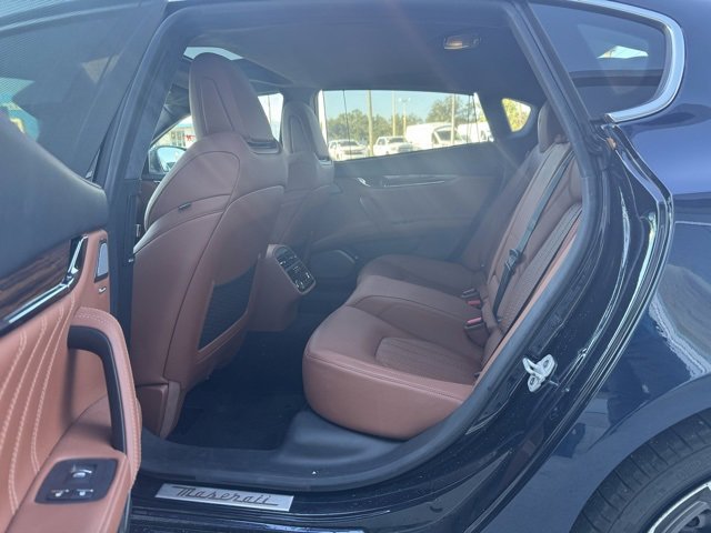 Used 2021 Maserati Quattroporte S GranLusso image 6