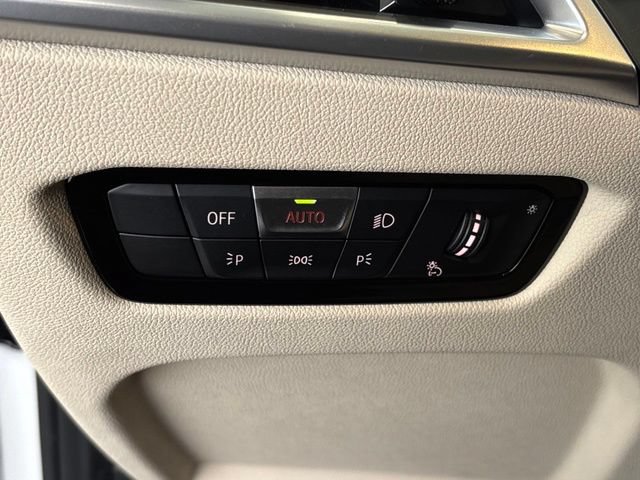 Used 2025 BMW 330i Sedan RWD image 32