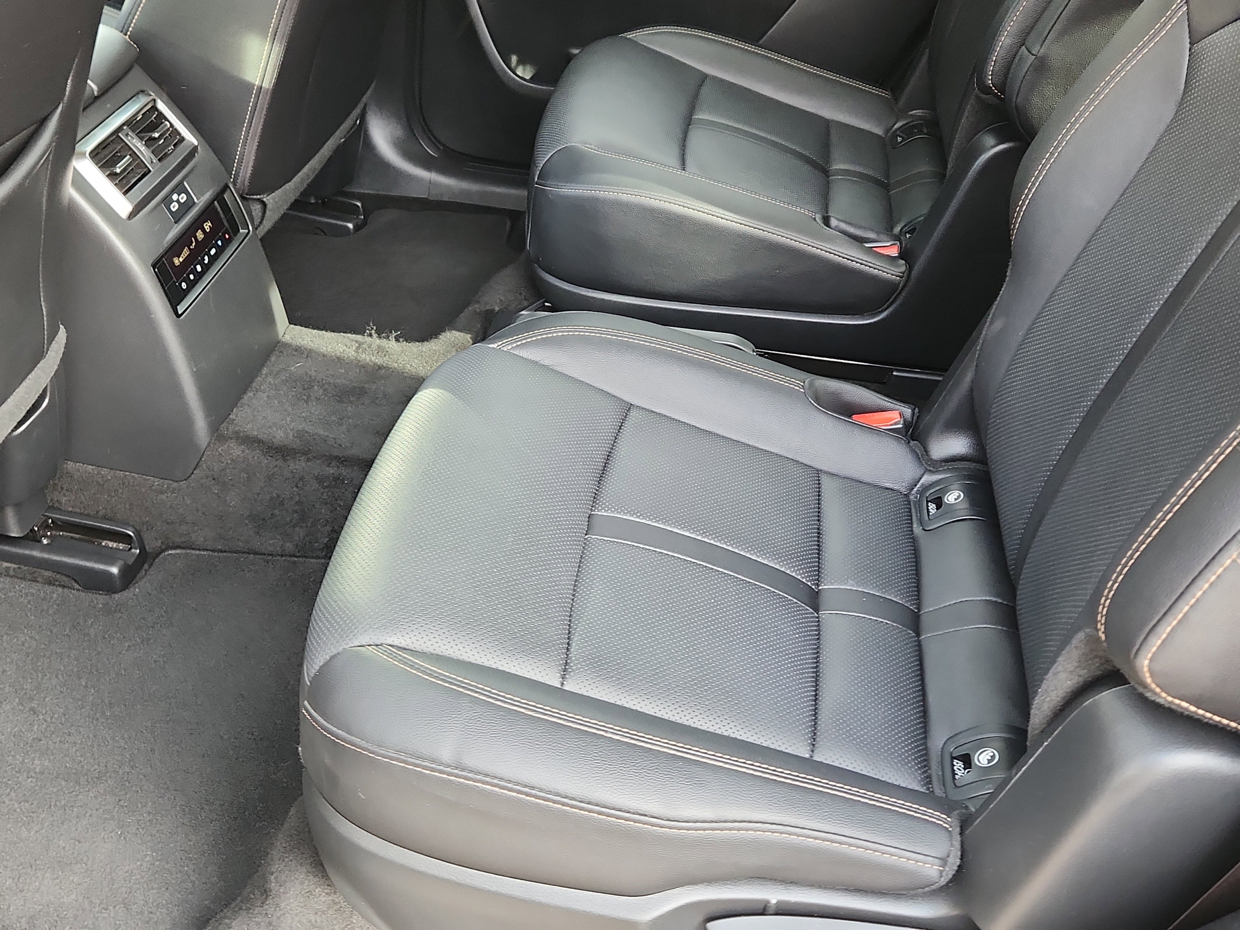 Used 2024 MAZDA CX-90 3.3 Turbo w/ Premium Package image 9