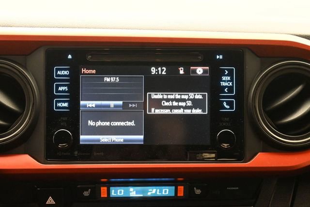 Used 2017 Toyota Tacoma TRD Sport AWD/4WD image 21