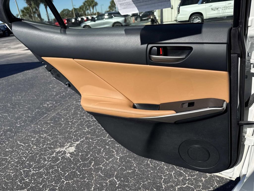 Used 2017 Lexus IS 200t image 12
