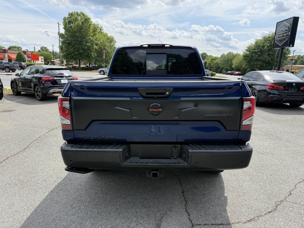Used 2021 Nissan Titan PRO-4X w/ Pro-4x Utility Package AWD/4WD image 6